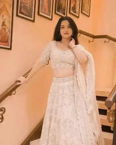 Escort Sadarpur